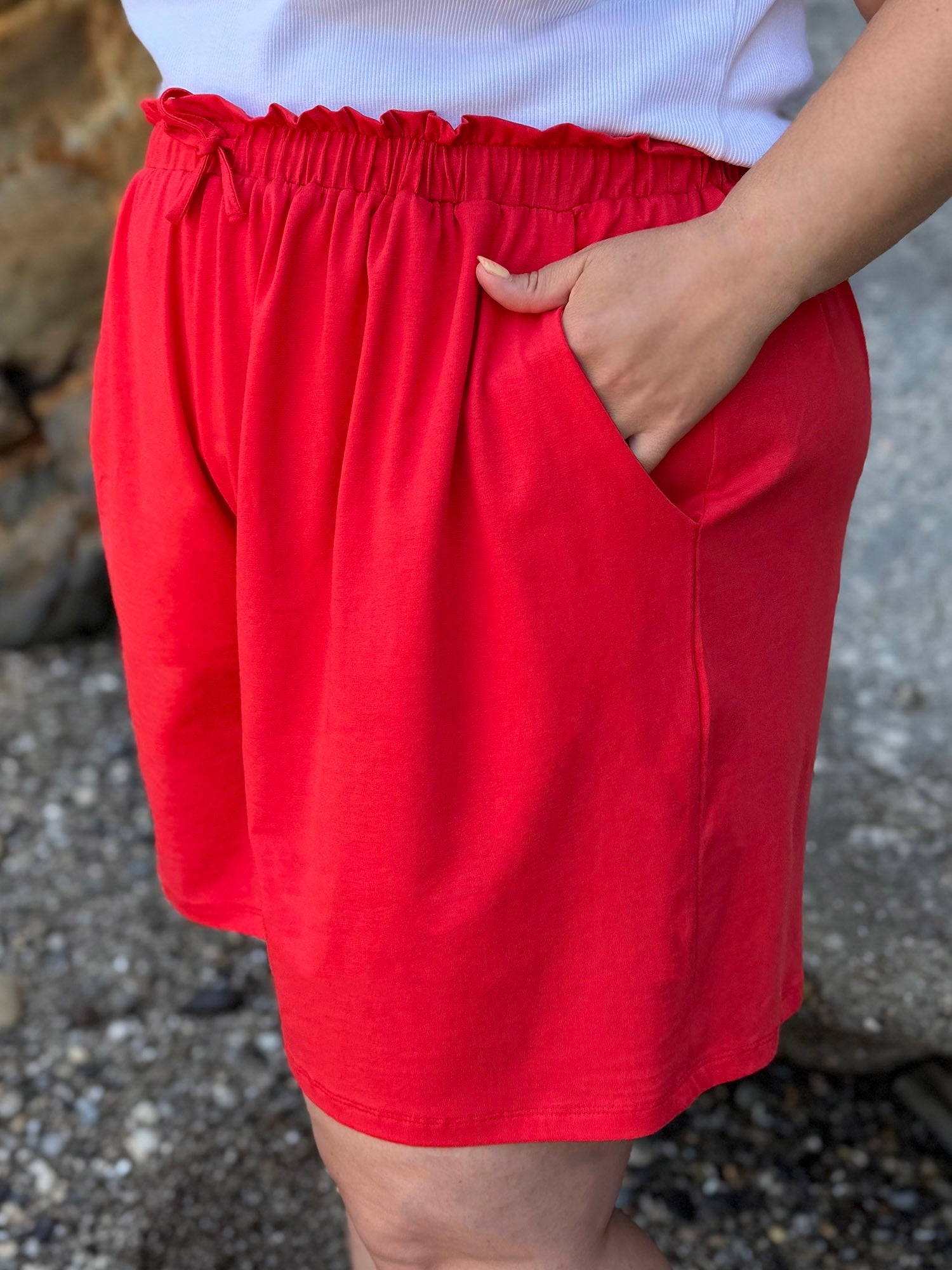 MALIBU shorts in Bright Ruby