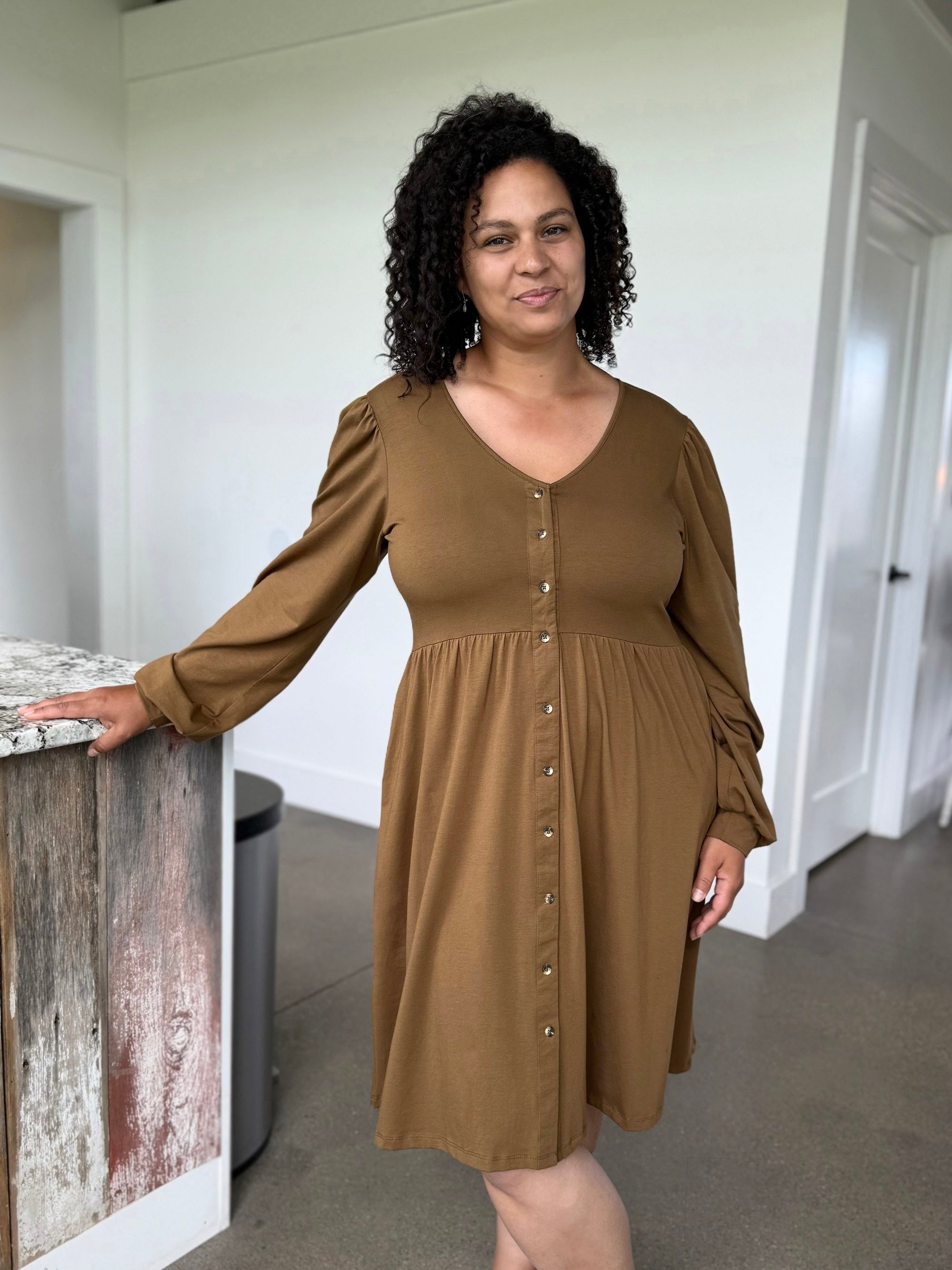 LUCILLE dress in Kona Brown