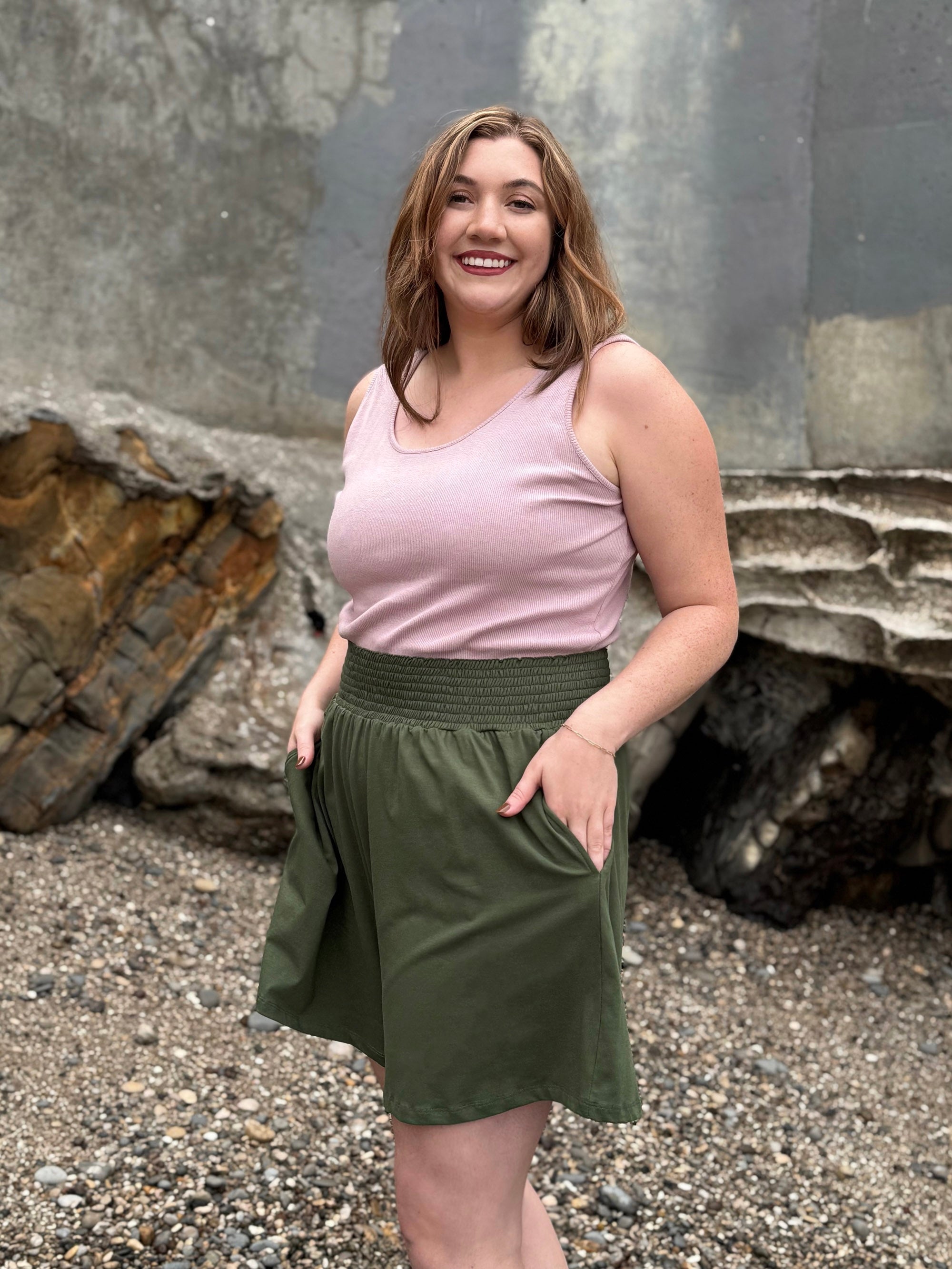 VENICE smocked shorts in Meadow Green