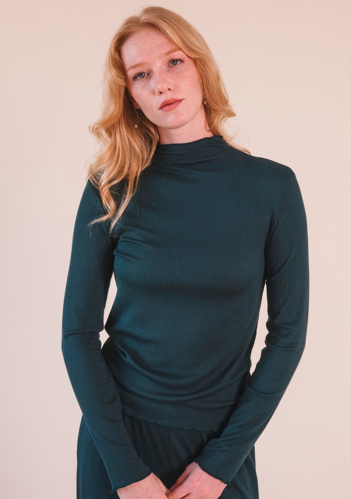 Norma Modal Ribbed Turtleneck - Pine