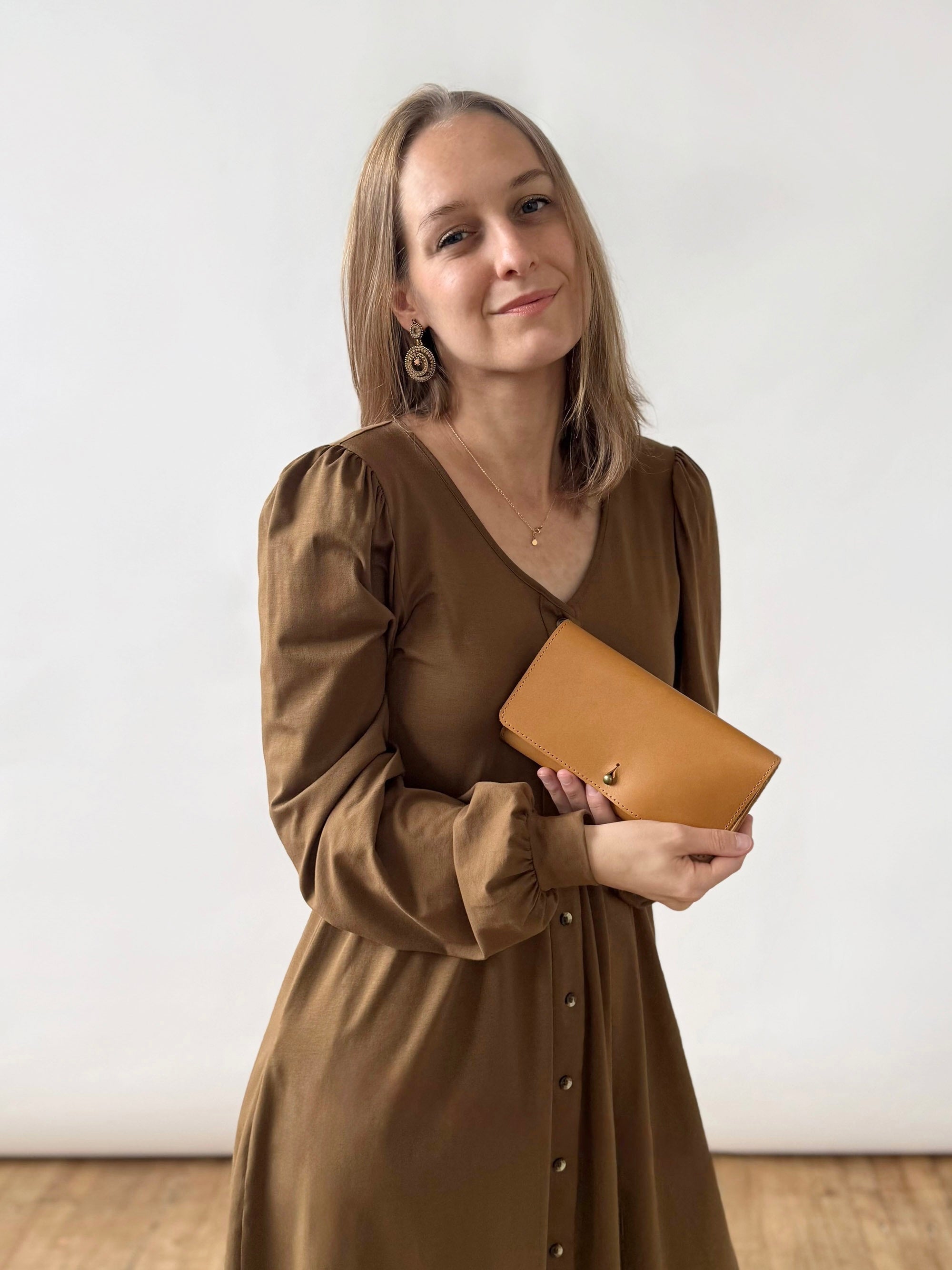 LUCILLE dress in Kona Brown