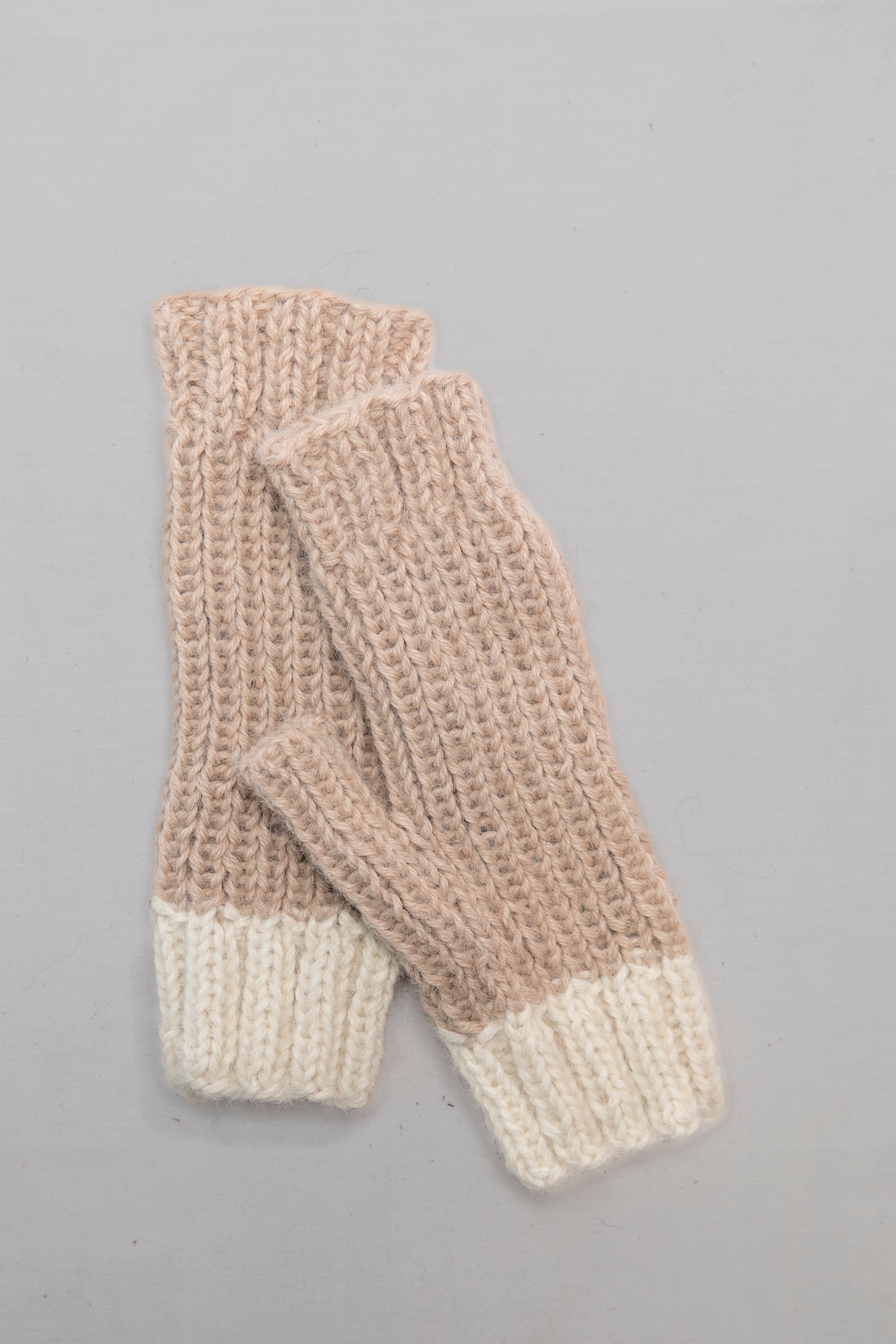 Pampa Fingerless Mittens