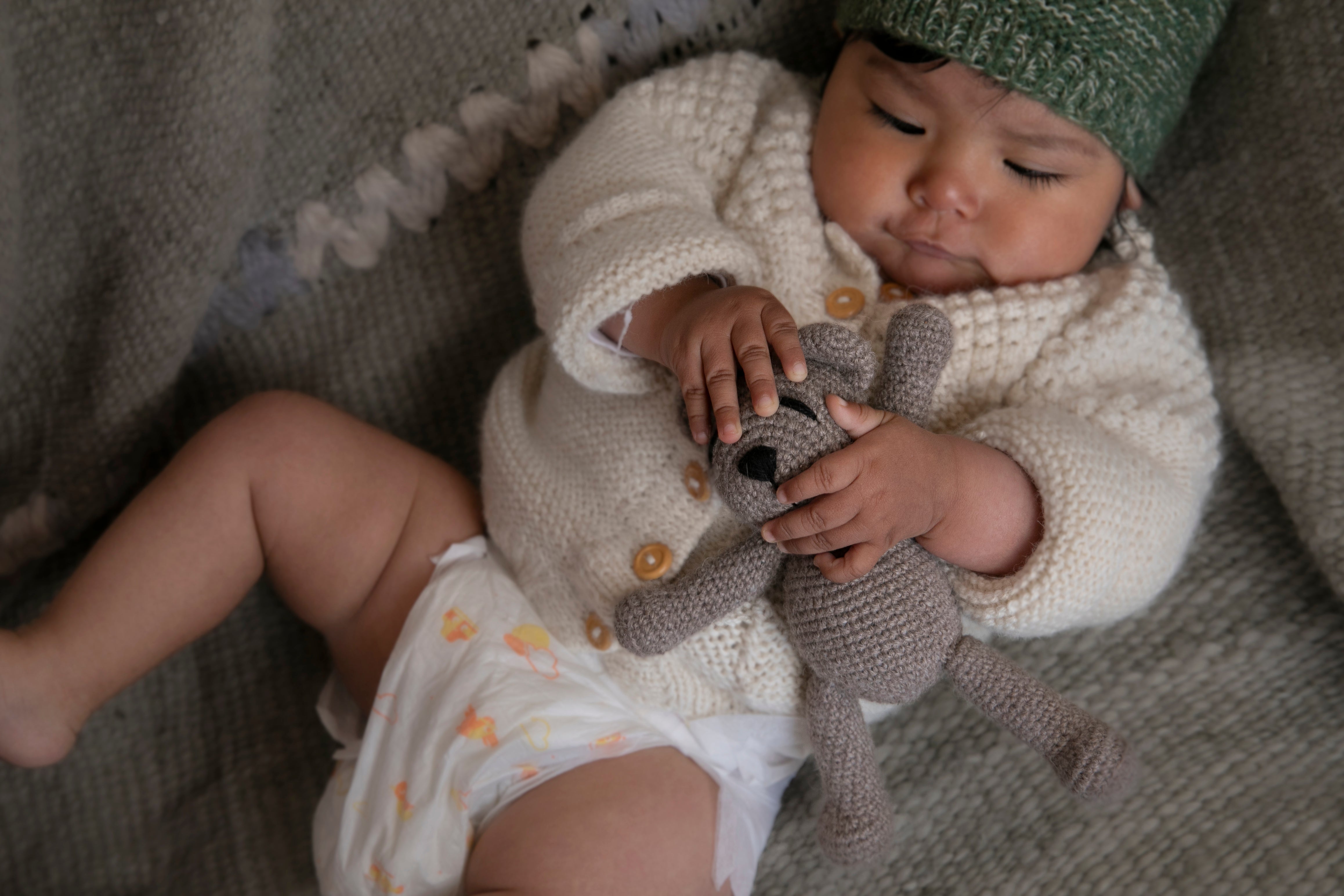 Sun Bear Knit Play Toy