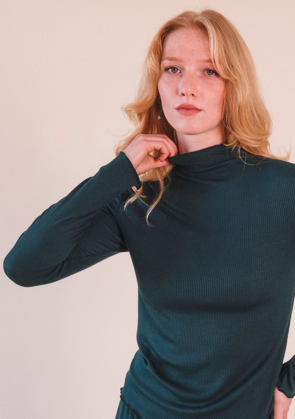 Norma Modal Ribbed Turtleneck - Pine