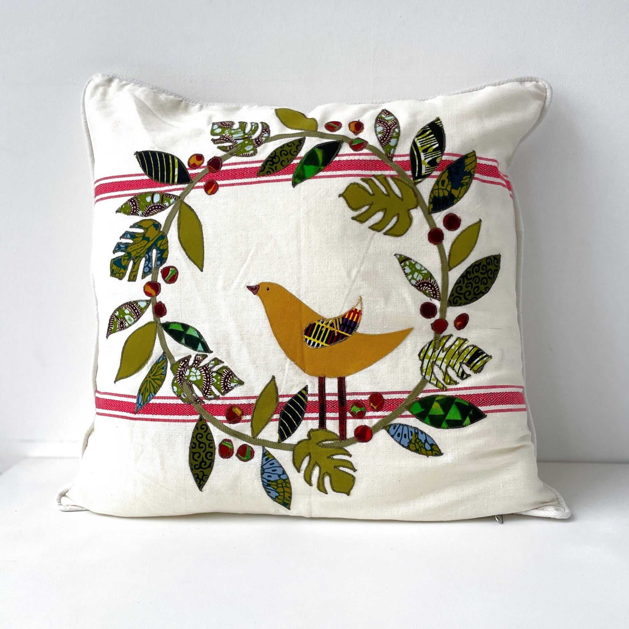 Christmas Bird & Wreath Pillowcase