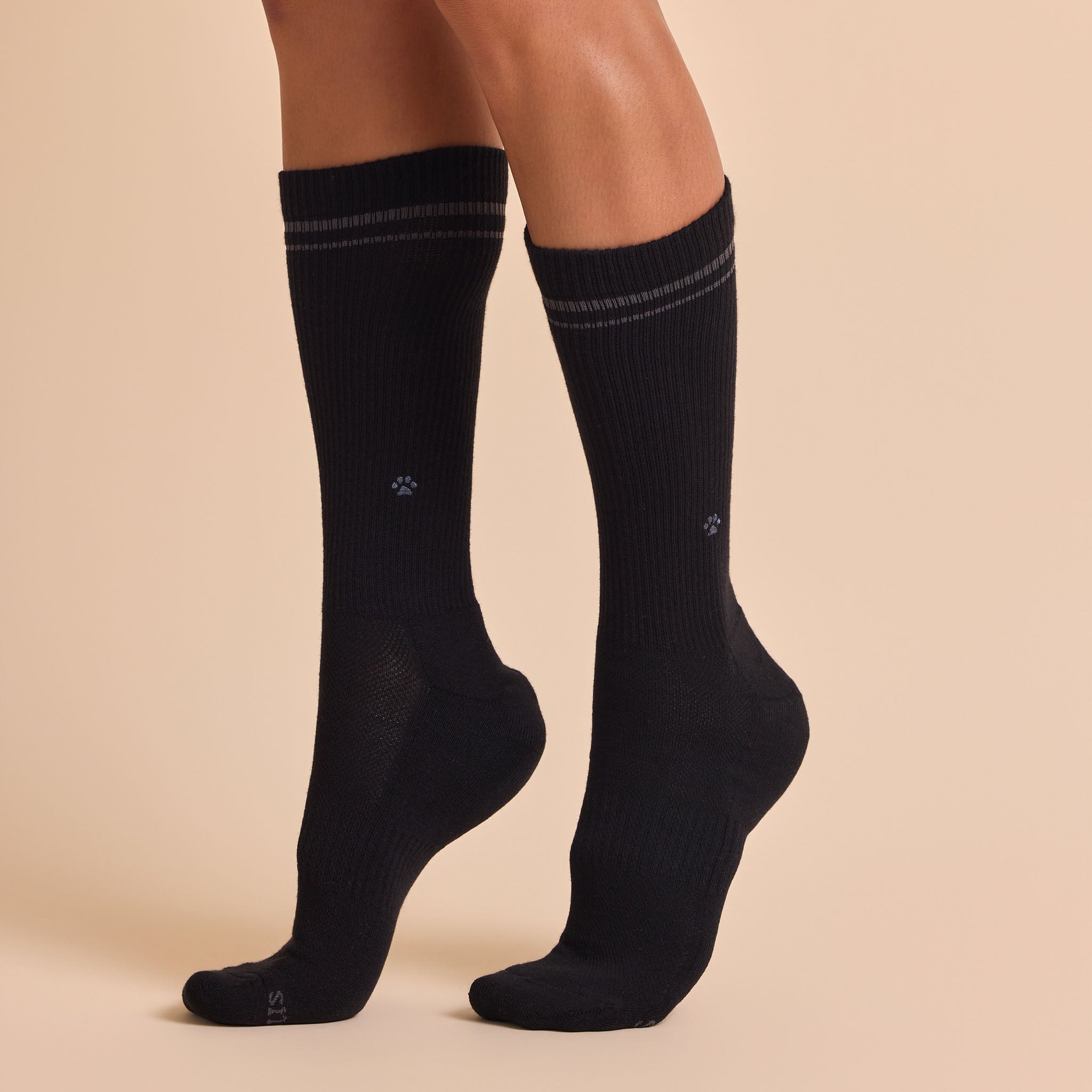 Comfort Crew Socks that Save Dogs