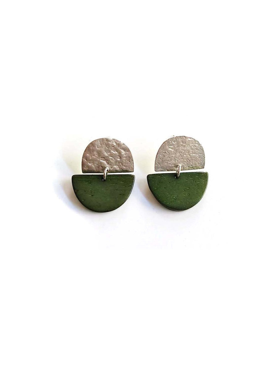 Clear Horizon Studs