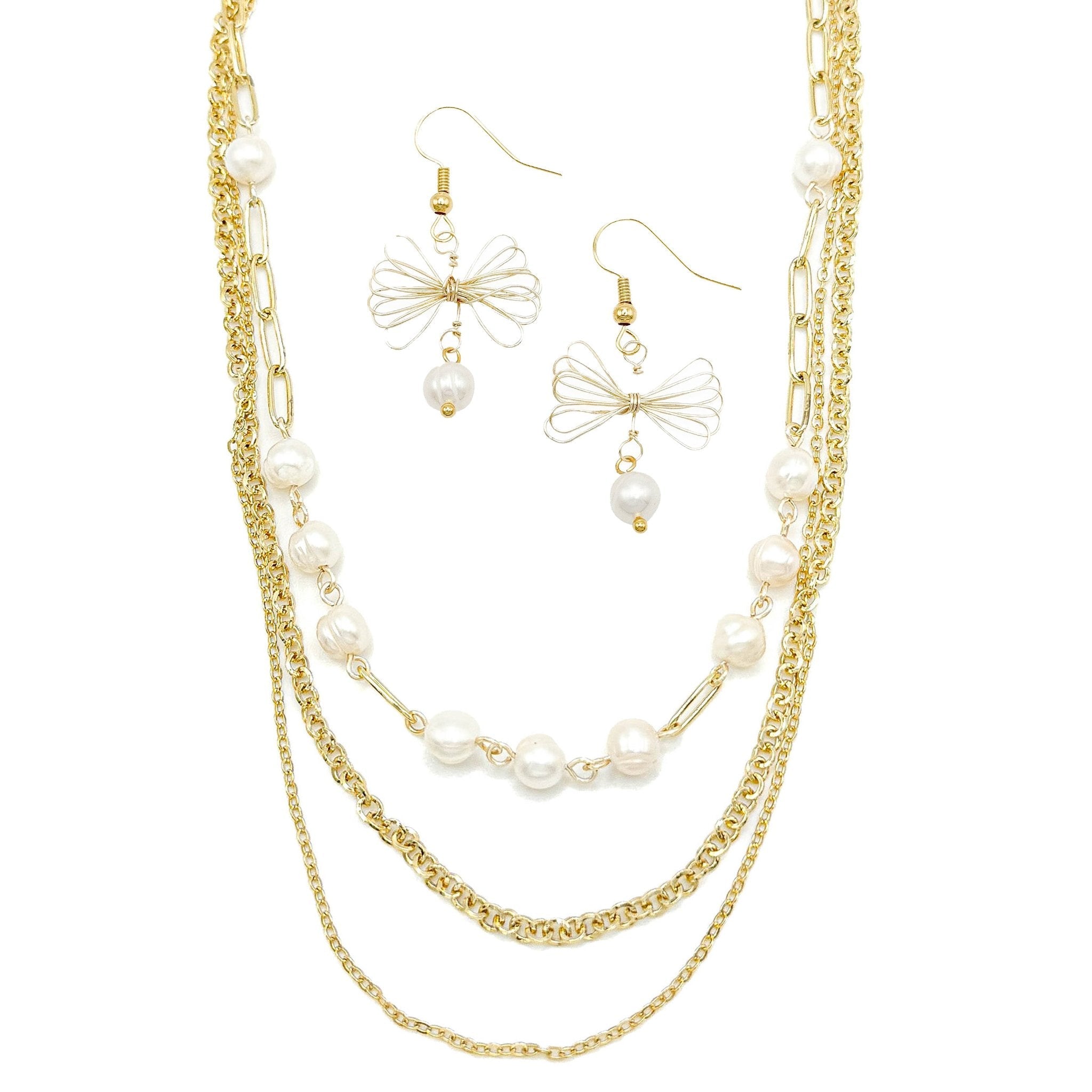 Coquette gold necklace