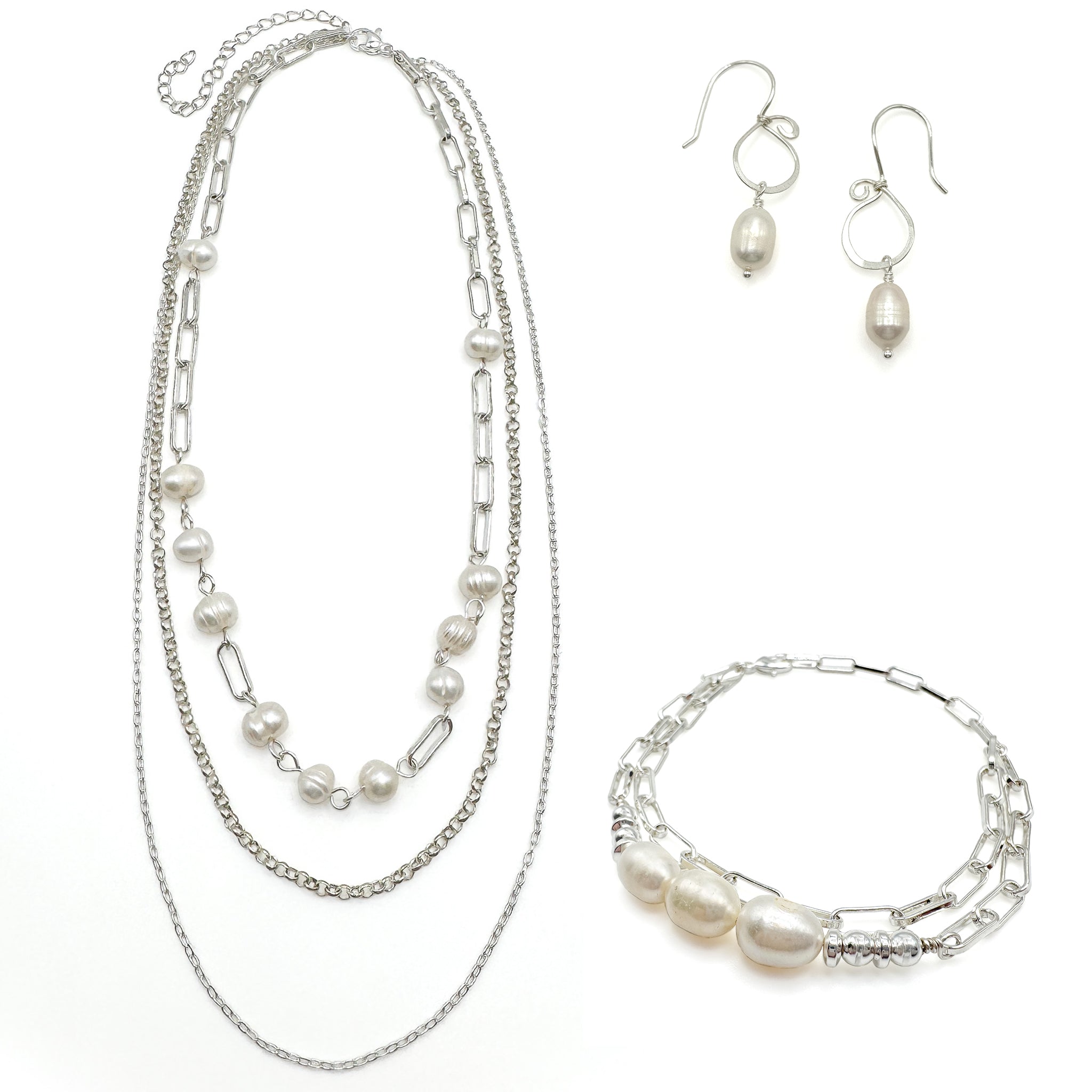 Coquette silver necklace