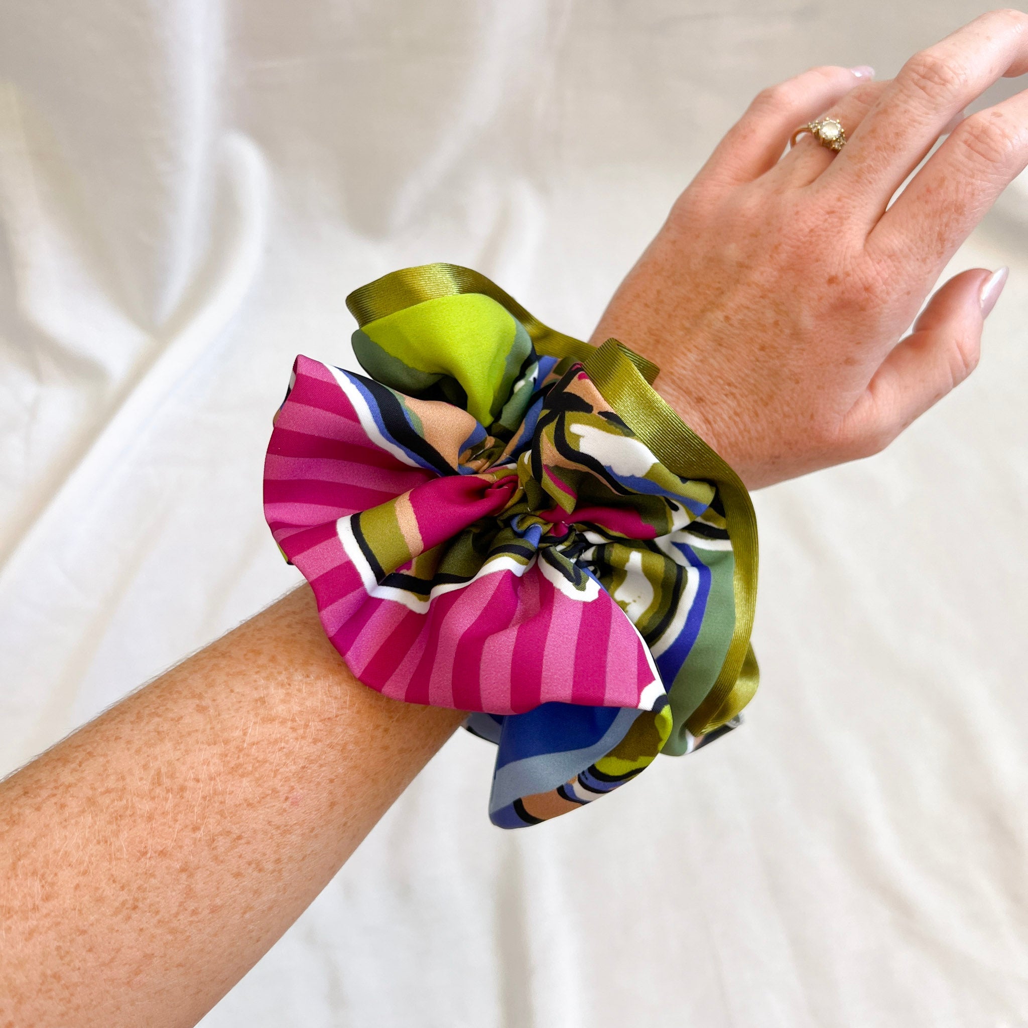 XL Scrunchie